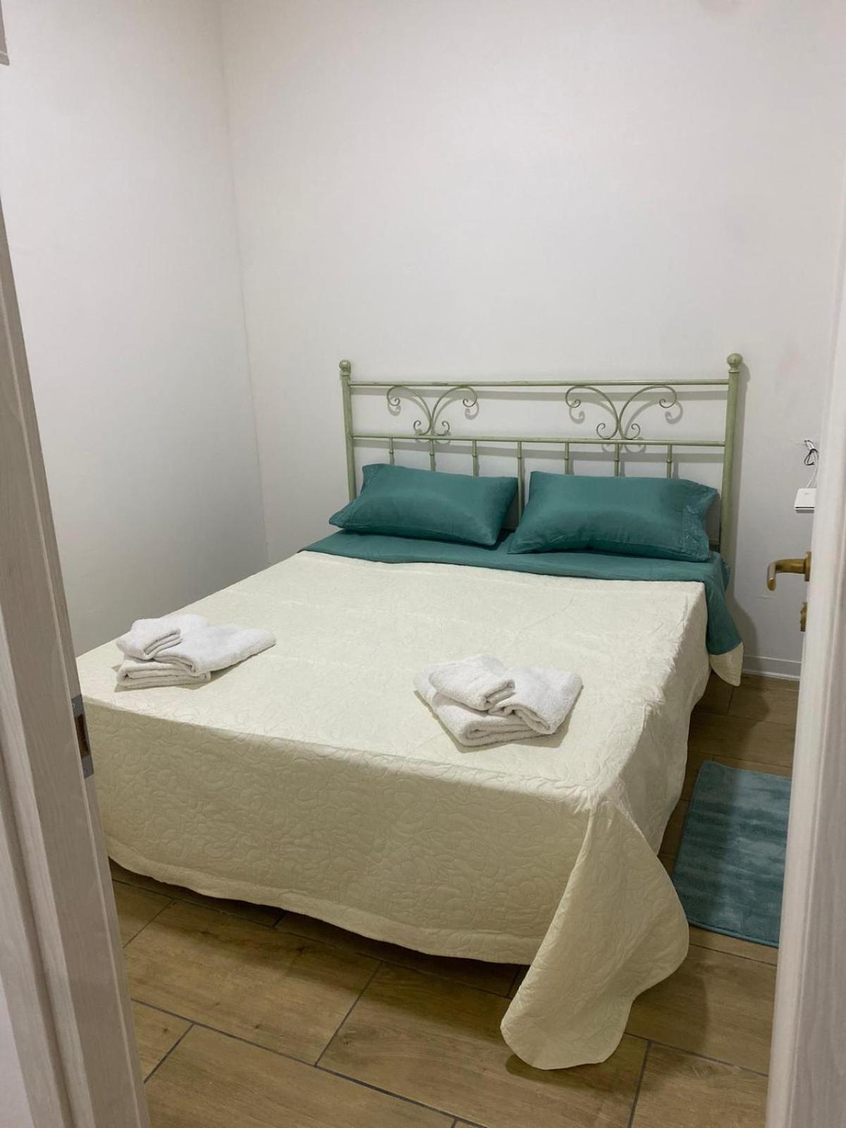 Home Rebecca Nápoly Kültér fotó