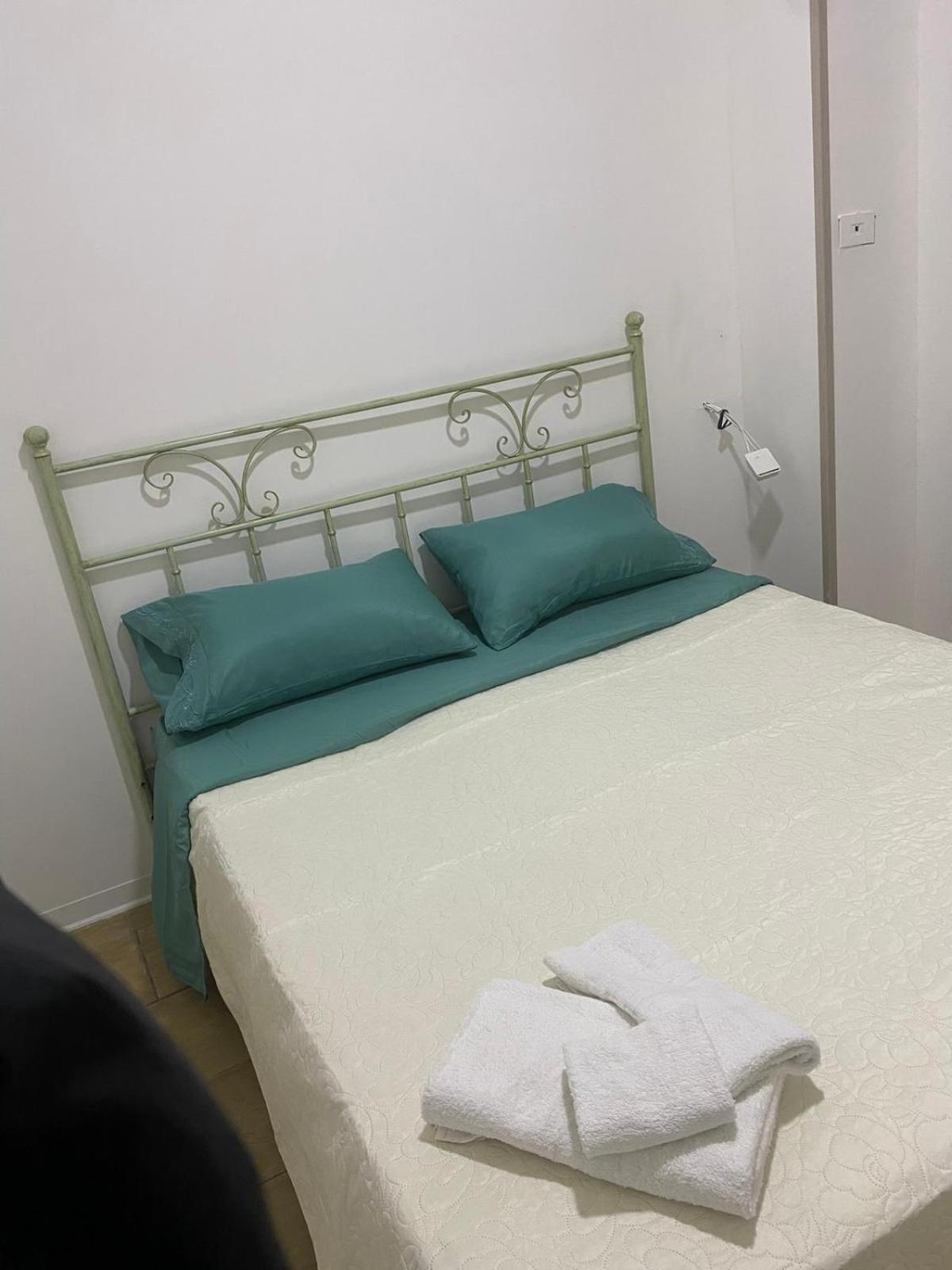 Home Rebecca Nápoly Kültér fotó